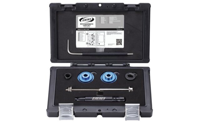 Vyrážečka a lis na press fit středové složení